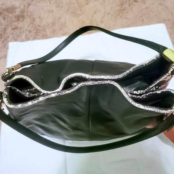 Coach Black White Python 28604 Phoebe Purse - Picture 3 of 10